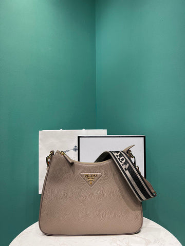 Prada Bags - 722