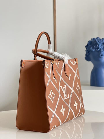 Louis Vuitton  MM Bag