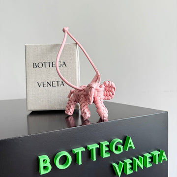 BOTTEGA VENETA 25S DAMEN ELEPHANT CHARM IN BABY PINK CALFSKIN House Of Sarah Bags