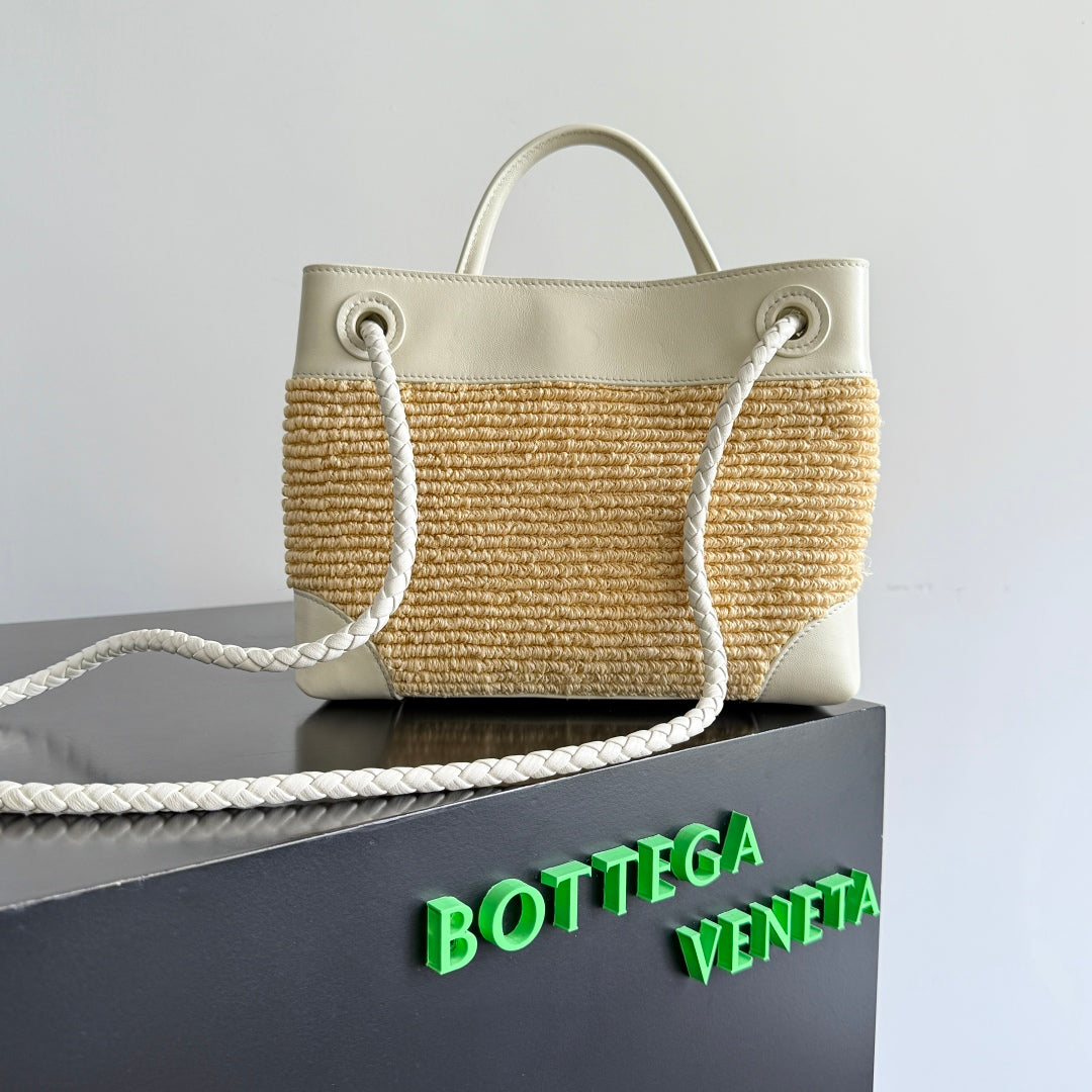 BOTTEGA VENETA 25S SMALL ANDIAMO 25 IN IVORY CALFSKIN AND RAFFIA House Of Sarah Bags
