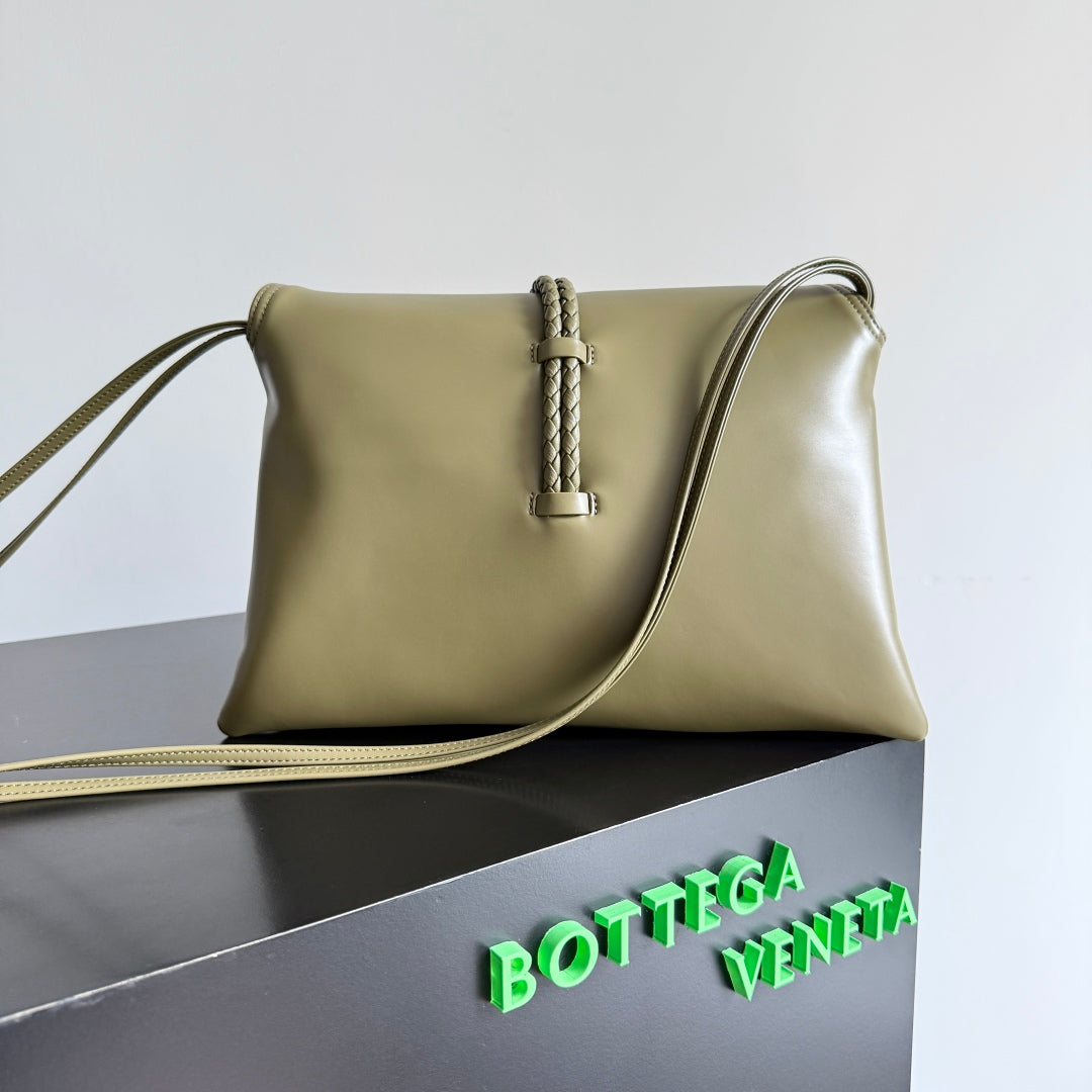BOTTEGA VENETA 25S MEDIUM LIBERTA BAG 30 IN OLIVE GREEN CALFSKIN House Of Sarah