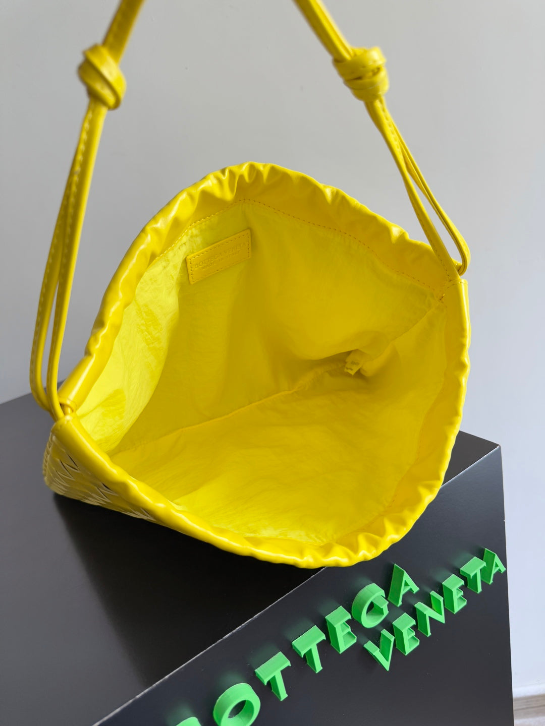 BOTTEGA VENETA 25S DUSTBAG MEDIUM 32 IN LEMON YELLOW CALFSKIN House Of Sarah