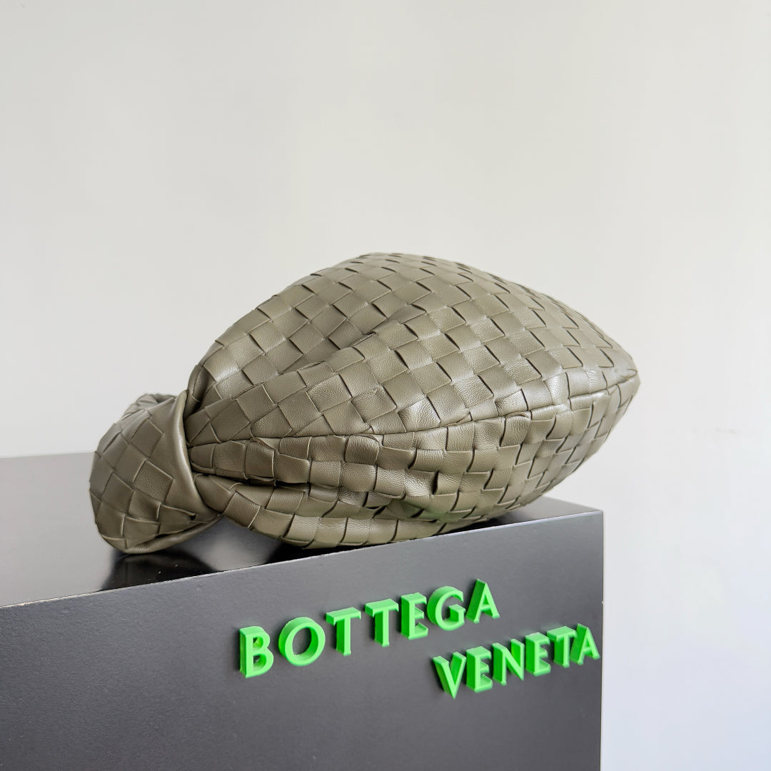 BOTTEGA VENETA 25S SMALL JODIE 48 IN ARMY GREEN CALFSKIN GOLD HARDWARE House Of Sarah