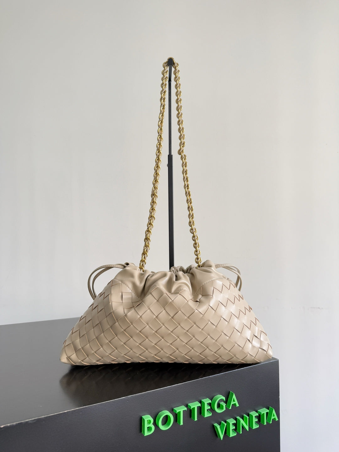 BOTTEGA VENETA 25S DUSTBAG NOTTE 33 IN WARM BEIGE CALFSKIN GOLD HARDWARE House Of Sarah Bags