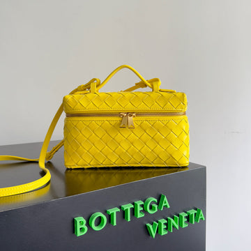 BOTTEGA VENETA 25S BANG BANG 22 IN LEMON YELLOW INTRECCIATO CALFSKIN GOLD HARDWARE House Of Sarah Bags
