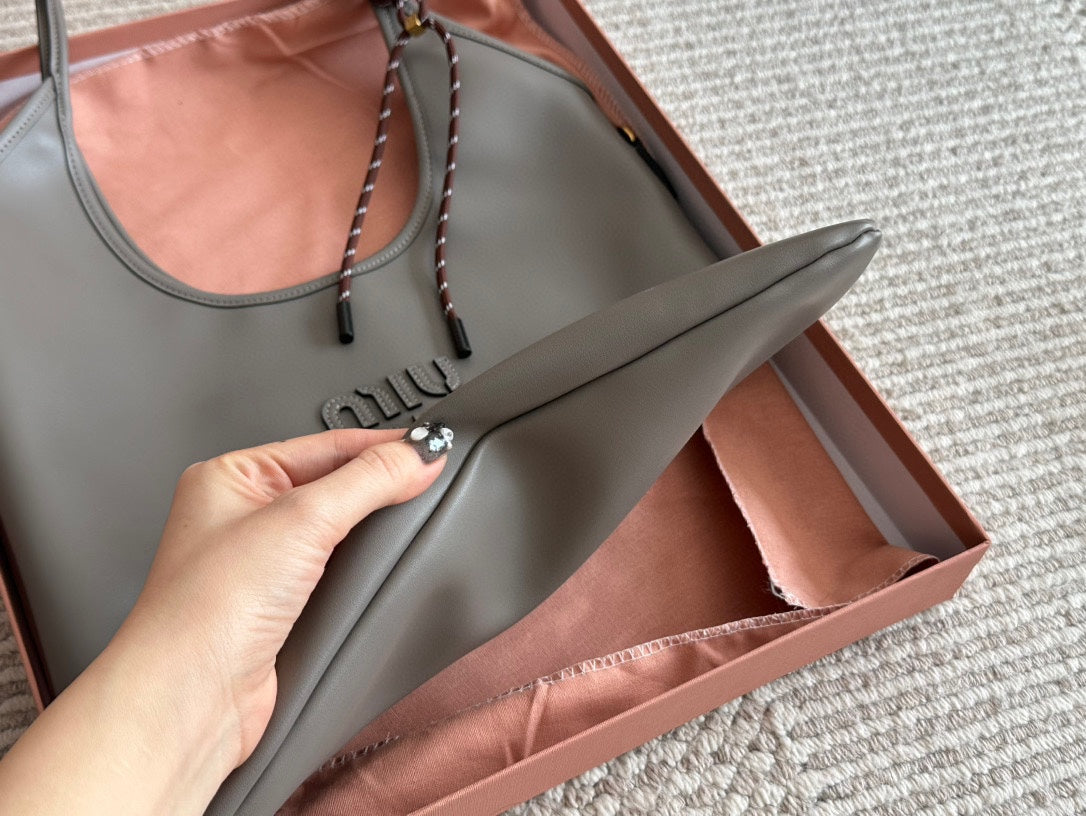 IVY TOTE BAG 35 IN GRAY CALFSKIN By House Of Sarah