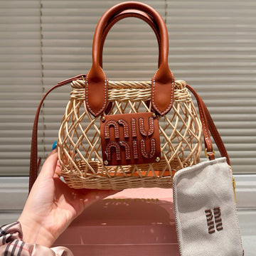 WOVEN HOLLOW BAG 18 IN BEIGE RATTAN AND BROWN CALFSKIN TRIM House Of Sarah