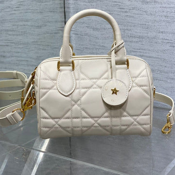 GROOVE 20 BAG IN WHITE CREAM LAMBSKIN House Of Sarah Bags