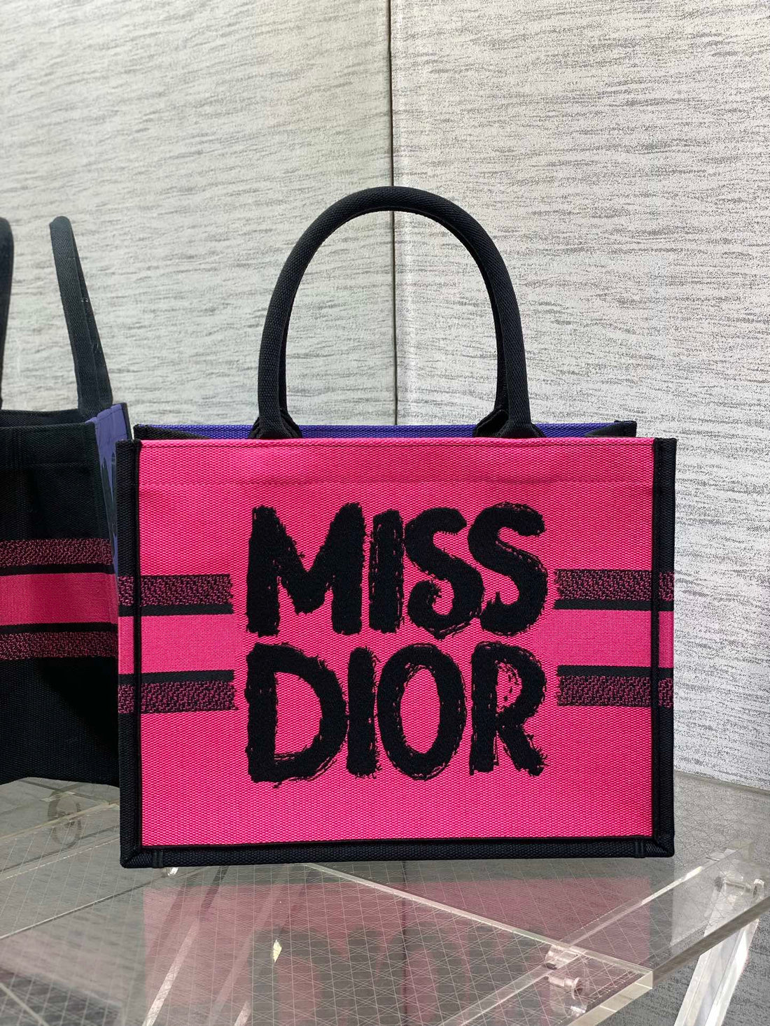 MEDIUM BOOK TOTE 36 IN COLORFUL CANVAS 226510 House Of Sarah Bags