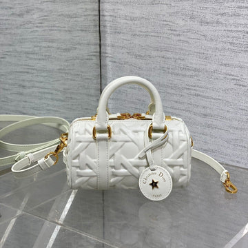 GROOVE 17 BAG IN WHITE MACROCANNAGE CALFSKIN WITH GOLD HARDWARE House Of Sarah Bags