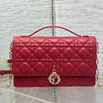 MINI BAG 24 IN RUHouse Of SarahY RED PATENT CANNAGE CALFSKIN By House Of Sarah