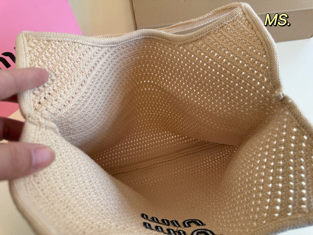 HOLLOW KNITTED TOTE BAG 35 IN OFF WHITE MIX BLACK WOVEN FABRIC House Of Sarah Bags