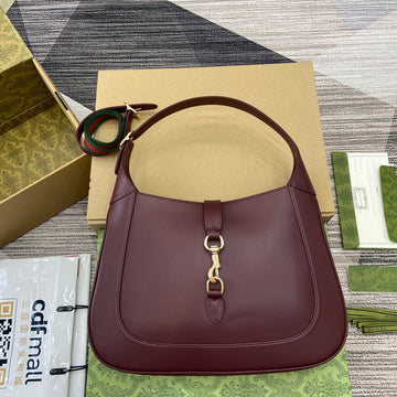 JACKIE MEDIUM SHOULDER BAG 35 IN WINE RED CALFSKIN GOLD HARDWARE House Of Sarah Bags