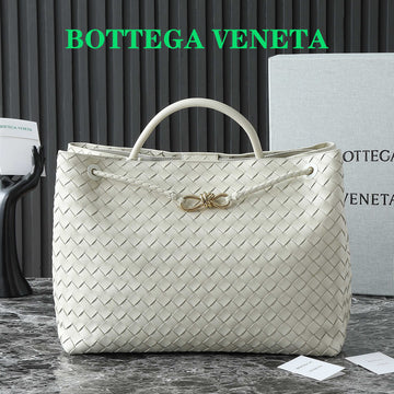 BOTTEGA VENETA 25S LARGE ANDIAMO 42 IN IVORY CALFSKIN GOLD HARDWARE House Of Sarah