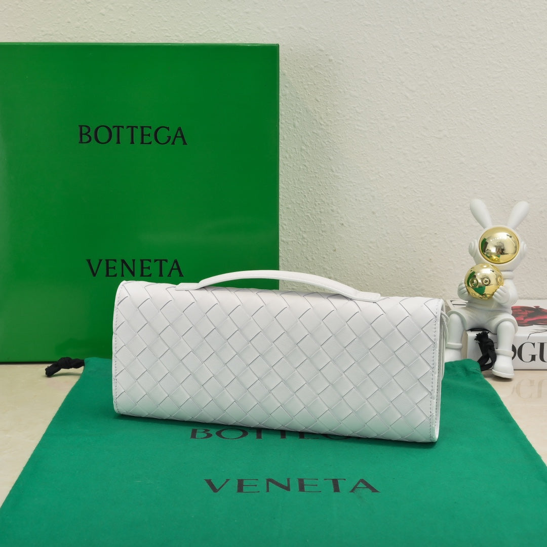 BV Long Clutch Andiamo 31 White Leather Ghw House Of Sarah Bags