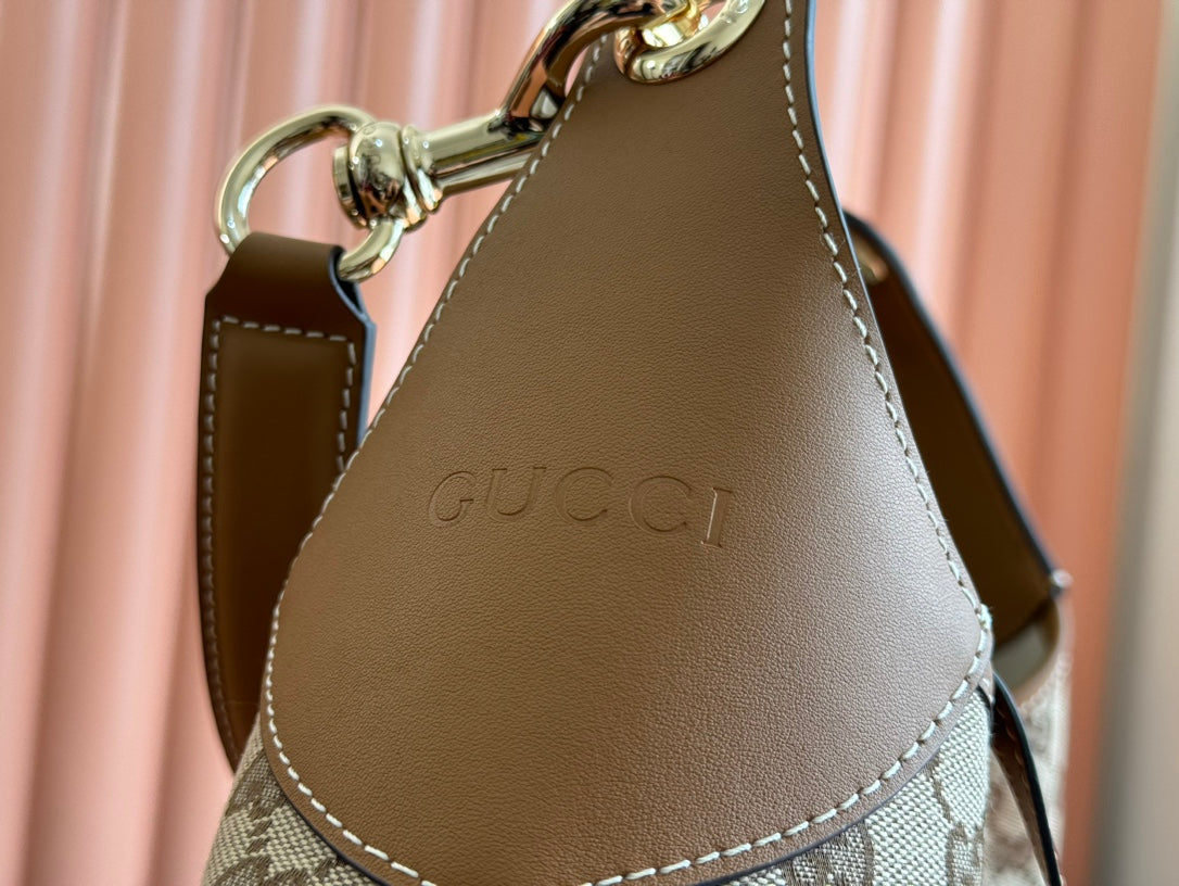 BODY MEDIUM SHOULDER BAD 49 IN BEIGE MONOGRAM CANVAS AND BROWN CALFSKIN GOLD HARDWARE House Of Sarah Bags