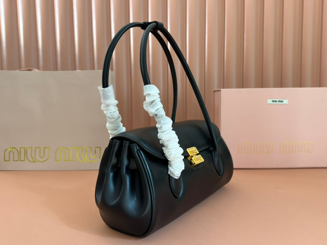 BEAU TOP HANDLE BAG 28 IN BLACK GLOSSY CALFSKIN GOLD HARDWARE House Of Sarah