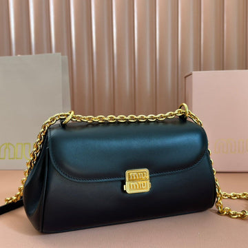 CHAIN SHOULDER BAG 24 IN BLACK PATENT SMOOTH CALFSKIN House Of Sarah