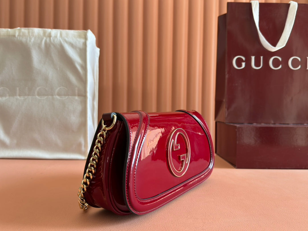 LARGE BLONDIE SHOULDER BAG 29.5 IN RED PATENT CALFSKIN by House Of Sarah