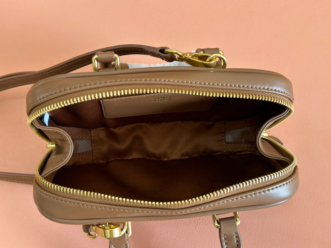 ARCADIE BAG 19 IN TAWNY BROWN SHINY CALFSKIN House Of Sarah