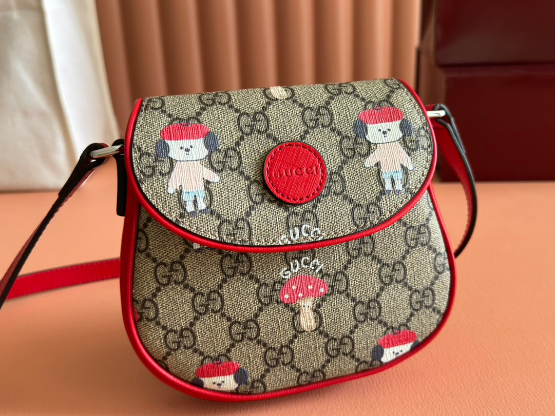 CHILDREN'S PRINTED GG SHOULDER BAG IN BEIGE AND DARK BROWN GG CANVAS RED TRIM House Of Sarah