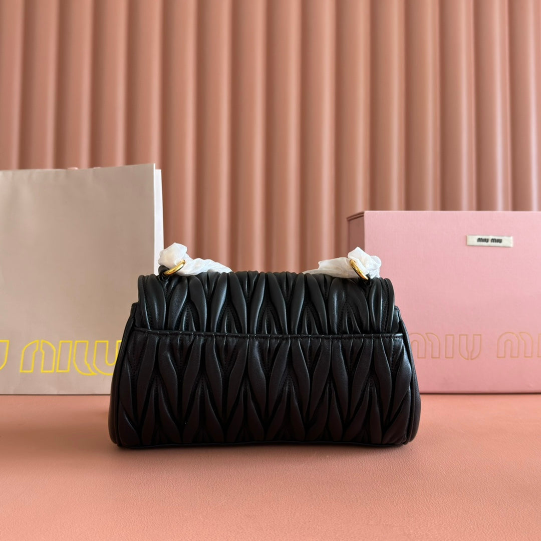 CHAIN SHOULDER BAG 24 IN BLACK PATENT SMOOTH LAMBSKIN By House Of Sarah