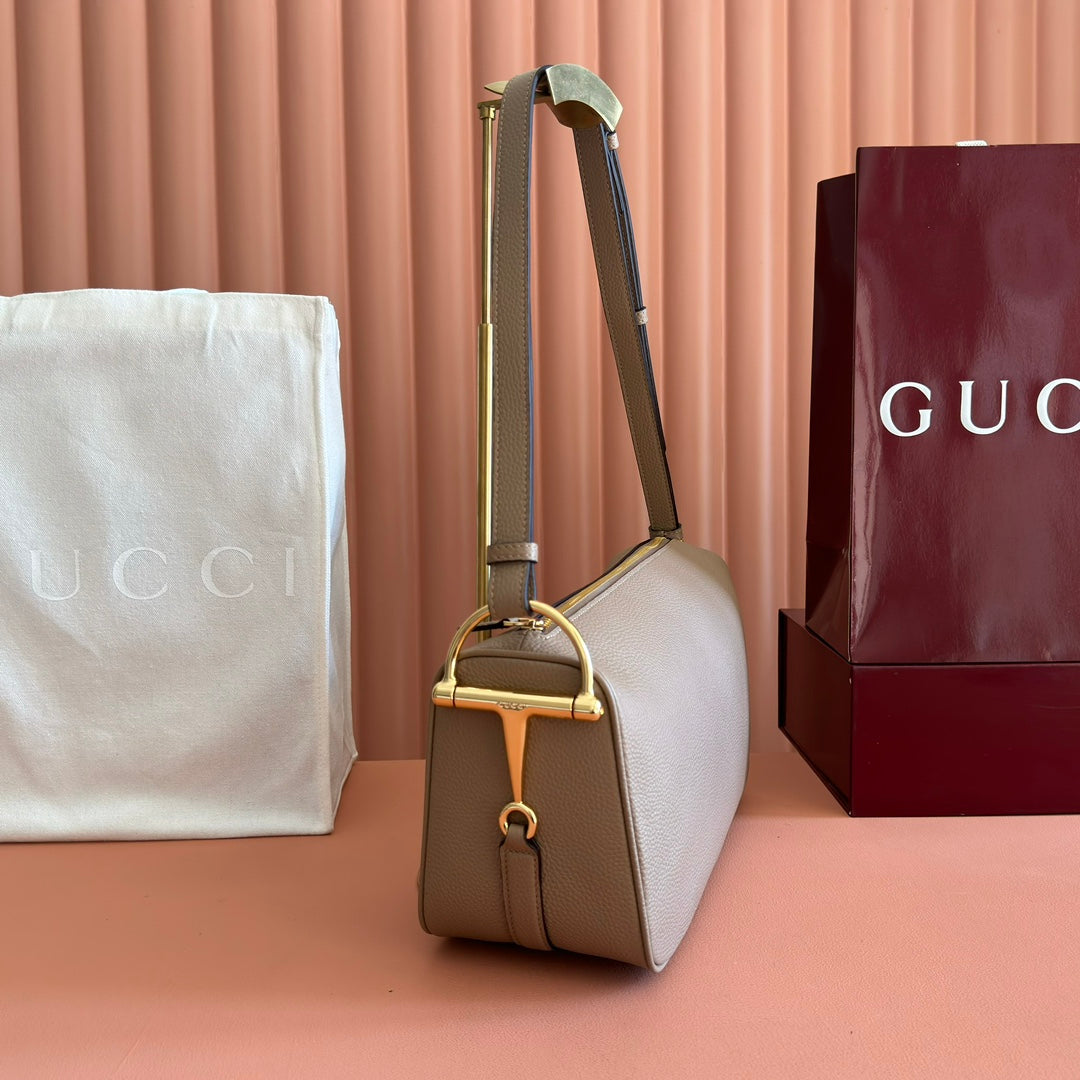 GUCCI 26S SHOULDER BAG 31 IN LIGHT EARTH BROWN CALFSKIN by House Of Sarah