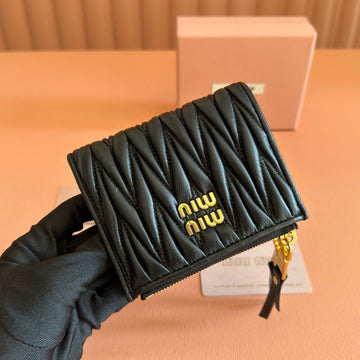 MIUMIU 26S SMALL MATELASSE CARD HOLDER 11 IN BLACK CALFSKIN GOLD HARDWARE House Of Sarah
