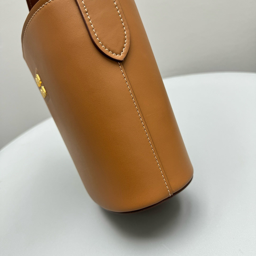 BUCKET BAG 20 IN BROWN CALFSKIN By House Of Sarah