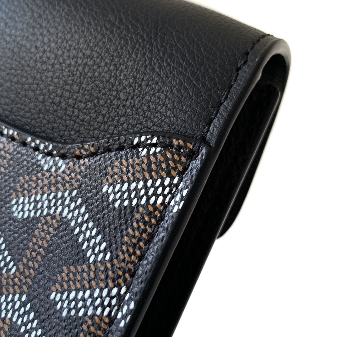CHYPRE WALLET-POUCH 21 IN BLACK GOYARDINE CANVAS AND CALFSKIN House Of Sarah