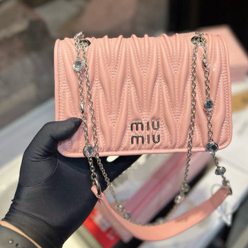MATELASSÉ CRYSTAL CHAIN BAG 21 IN BABY PINK LAMBSKIN House Of Sarah