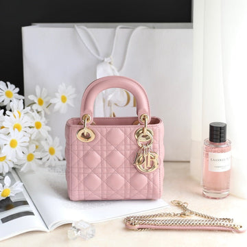 LADY 17 IN LIGHT PINK LAMBSKIN WITH CANNAGE PATTERN By House Of Sarah