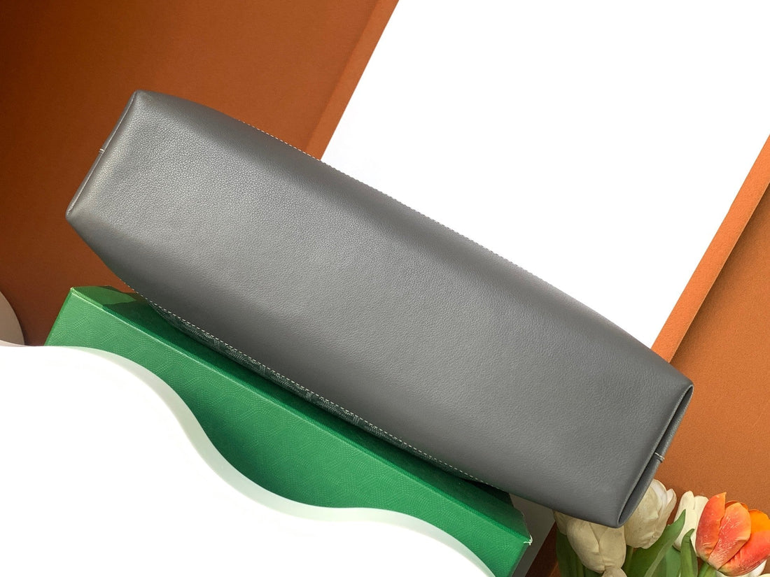 CISALPIN DOCUMENT CASE 39 IN GRAY GOYARDINE CANVAS AND CALFSKIN House Of Sarah