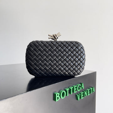 CLASSIC KNOT 20 IN BLACK LAMBSKIN by House Of Sarah