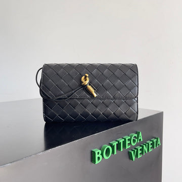 ANDIAMO BAG 19 IN BLACK CALFSKIN House Of Sarah Bags