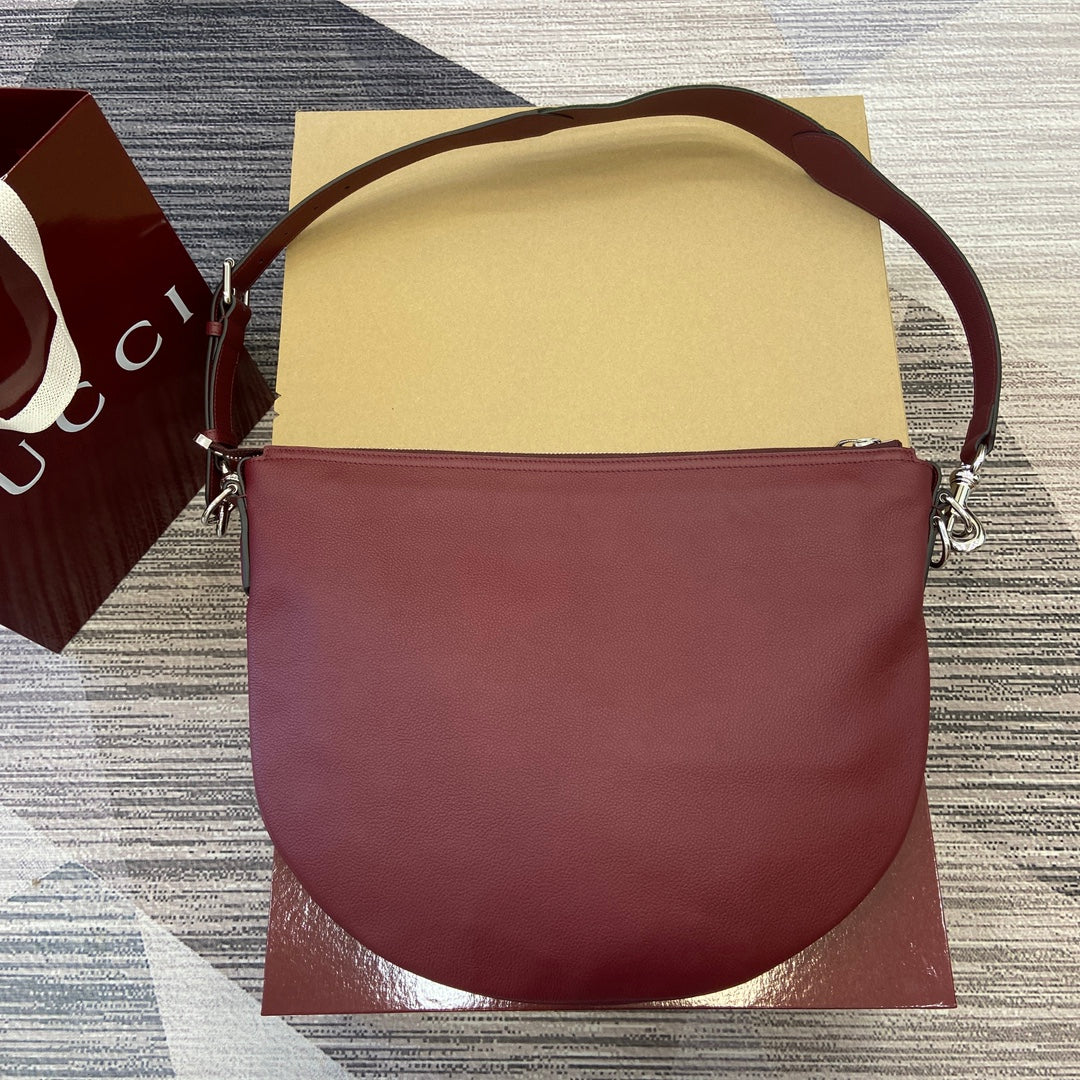 BODY SHOULDER BAG 40 IN BURGUNDY RED CALFSKIN SILVER HARDWARE House Of Sarah