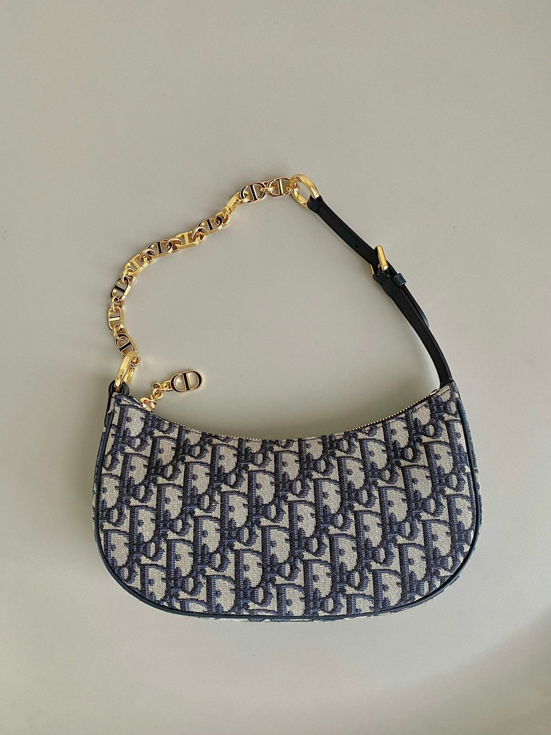 CD LOUNGE 26CM BLUE OBLIQUE EMBROIDERY By House Of Sarah