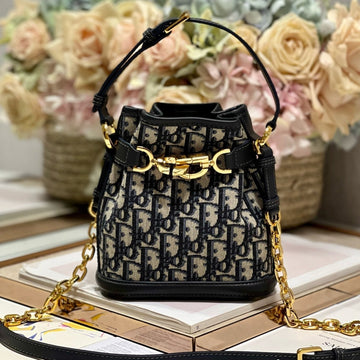 CEST CD 17CM BLUE OBLIQUE EMBROIDERY House Of Sarah Bags